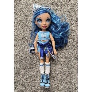 Rainbow High Doll Cheerleader Skylar Bradshaw Fashion Blue Cheer School